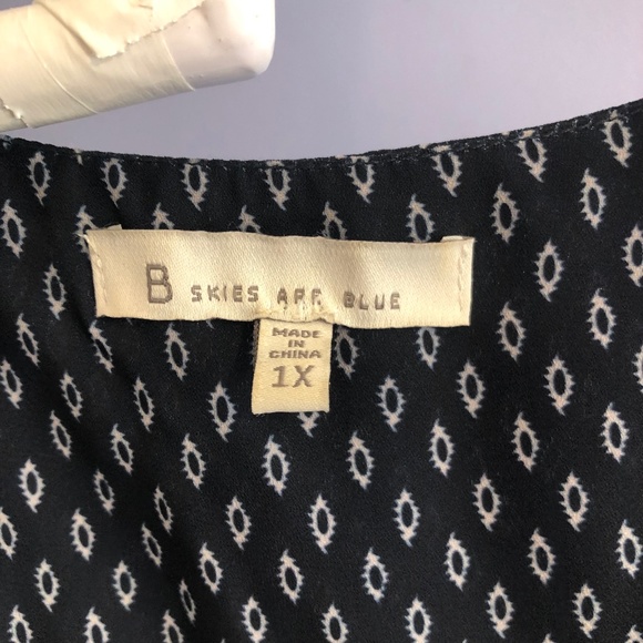 Bundle of 2 navy casual tops - Picture 4 of 13